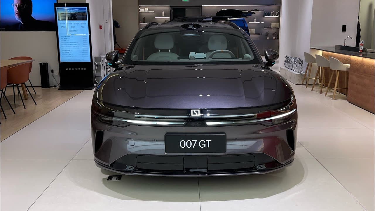 ZEEKR 007 GT photo 2