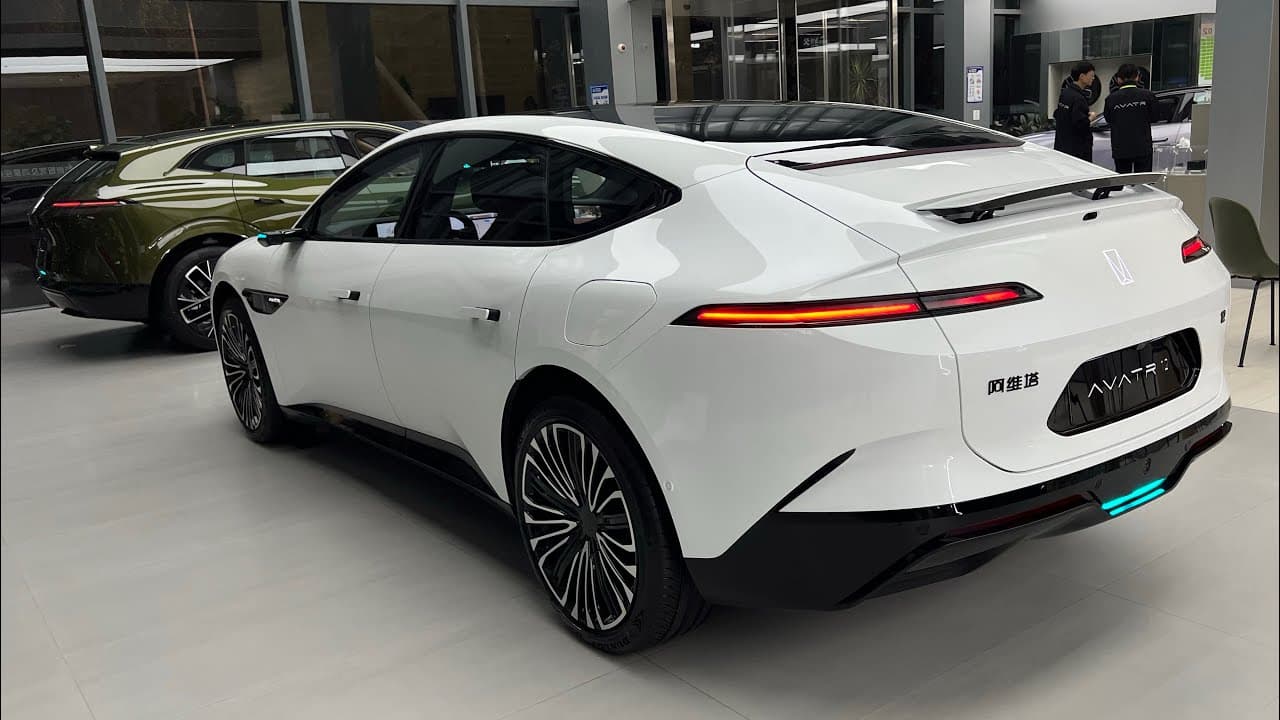AVATR 12 photo 2